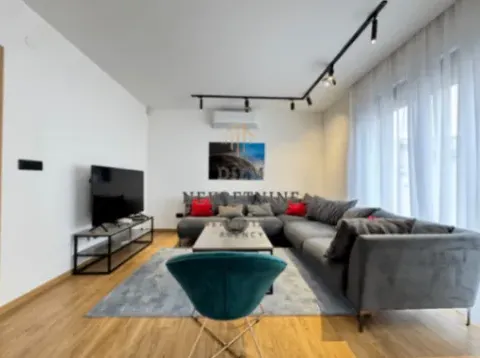 Izdavanje, kuća, 190m², Tološi, Podgorica - image 12