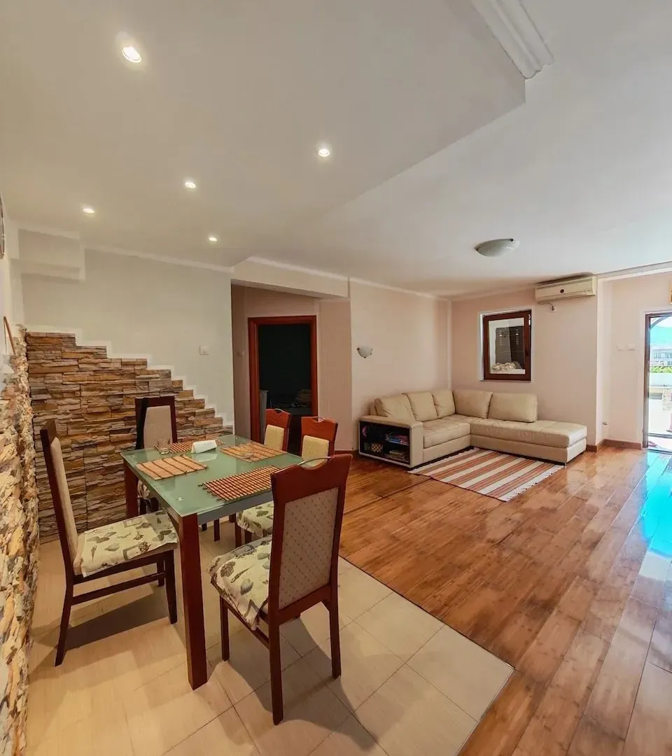 Sale, two bedroom apartment, 77m², Dubovica, Budva