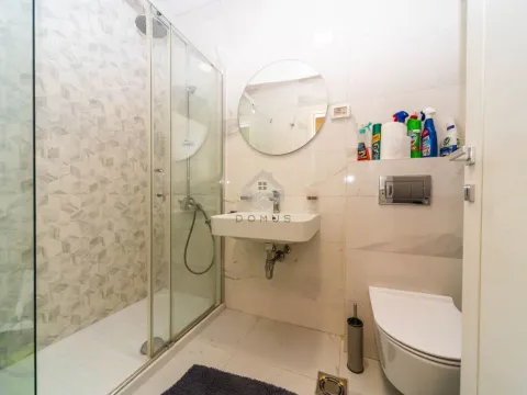 Izdavanje, jednosoban stan, 50m², Central Point, Podgorica - image 9