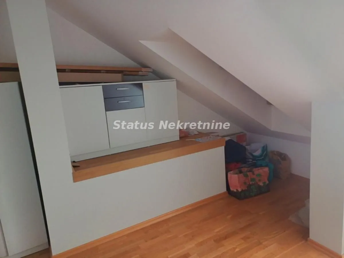Prodaja, trosoban stan, 74m², Podbara, Novi Sad Sve Podlokacije