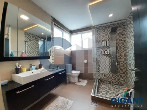 Prodaja, kuća, 252m², Miljakovac, Rakovica - image 19