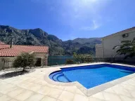 Prodaja, kuća, 85m², Kotor, Crna Gora - image 13