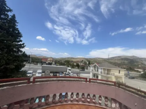 Sale, house, 450m², Zlatica, Podgorica - image 10