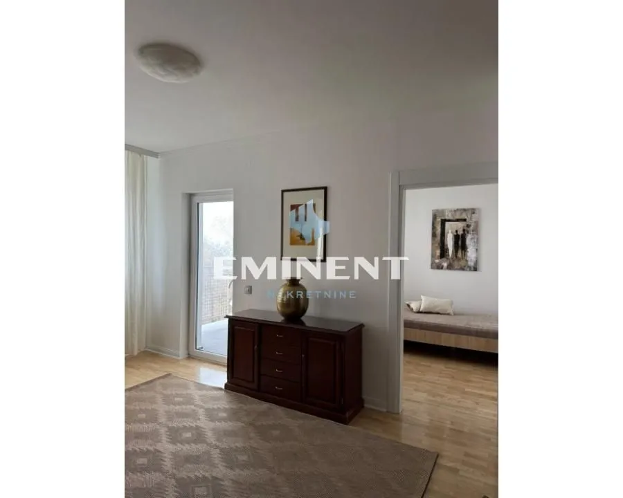 Rent, four bedroom apartment, 120m², Savski Venac, Beograd