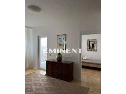 Rent, four bedroom apartment, 120m², Savski Venac, Beograd - image 13