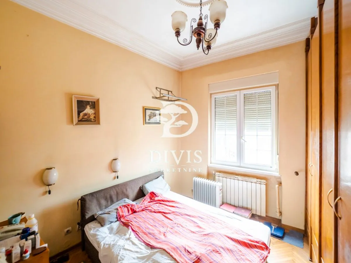 Prodaja, trosoban stan, 76m², Vračar Sve Podlokacije, Beograd