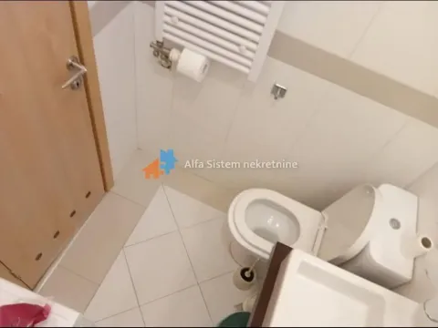 Izdavanje, trosoban stan, 98m², Savski Venac, Beograd - image 19