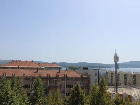 Rent, two bedroom apartment, 74m², Centar, Tivat - image 1