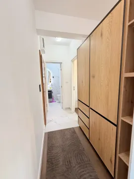 Izdavanje, jednosoban stan, 40m², City Kvart, Podgorica - image 5