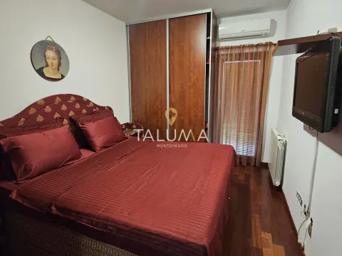 Rent, three bedroom apartment, 100m², Gorica C, Podgorica - image 5