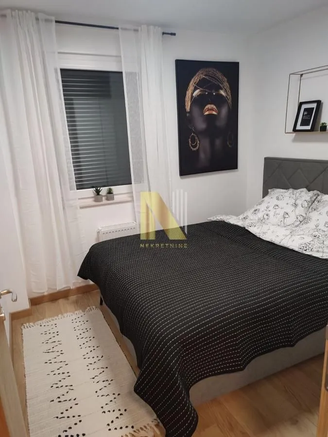 Izdavanje, jednosoban stan, 40m², Centar, Novi Sad