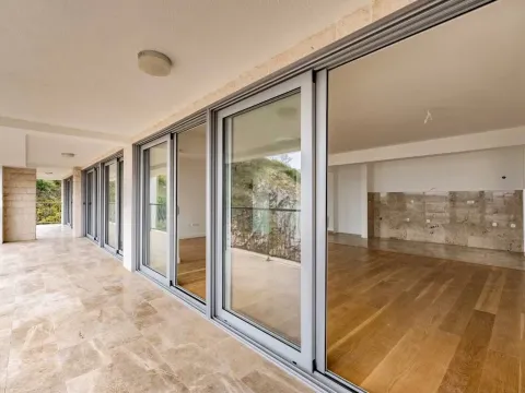 Prodaja, trosoban stan, 160m², Pržno, Budva - image 4