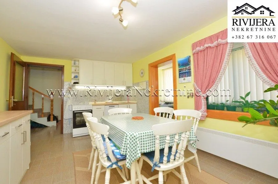 Prodaja, kuća, 101m², Centar, Herceg Novi