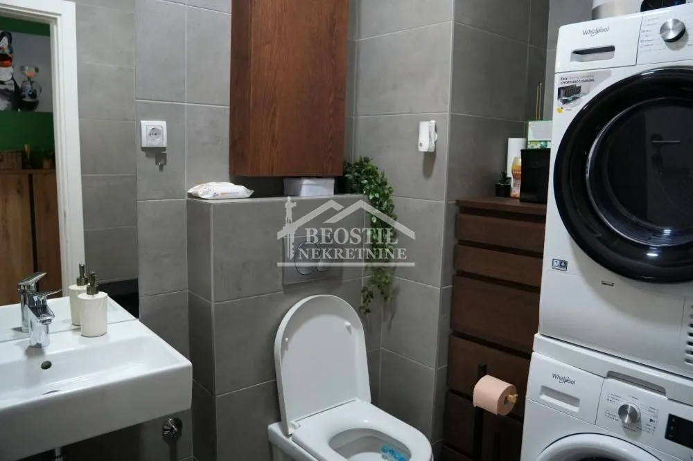 Prodaja, trosoban stan, 83m², Gradska Bolnica, Zvezdara Sve Podlokacije