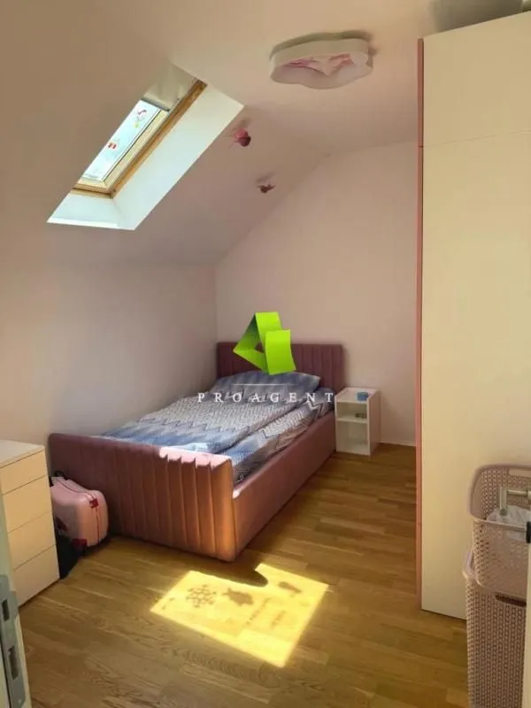 Prodaja, trosoban stan, 106m², Medijana, Niš