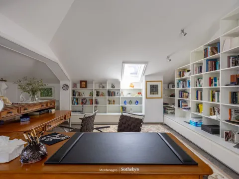 Rent, house, 587m², Dobrota, Kotor - image 45