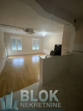 Izdavanje, dvosoban stan, 75m², Ljubović, Podgorica - image 3