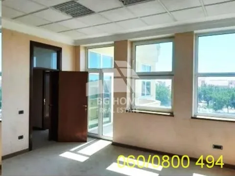 Izdavanje, poslovni prostor, 936m², Borča Sve Podlokacije, Beograd - image 16