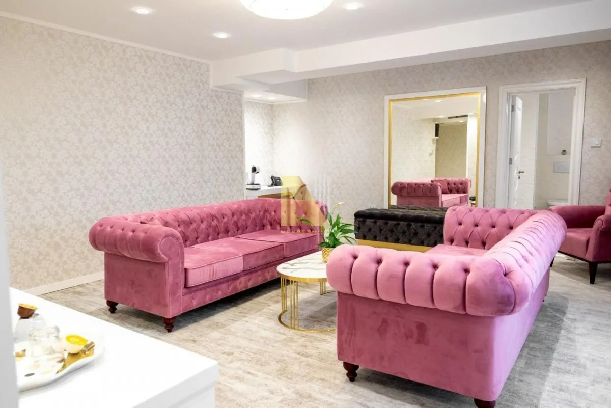 Rent, office space, 1558m², Centar, Novi Sad