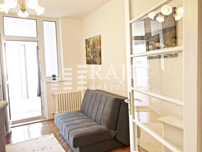 Rent, two bedroom apartment, 50m², Stari Grad, Beograd