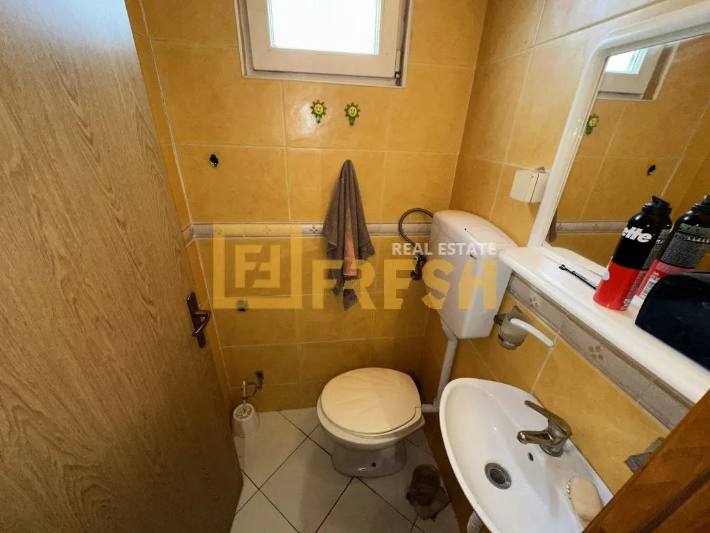 Prodaja, kuća, 103m², Stara Varoš, Podgorica