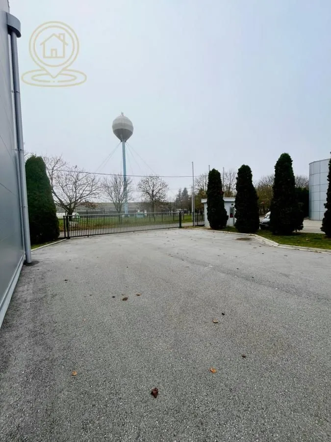 Rent, office space, 1201m², Kudeljarski Nasip, Pančevo