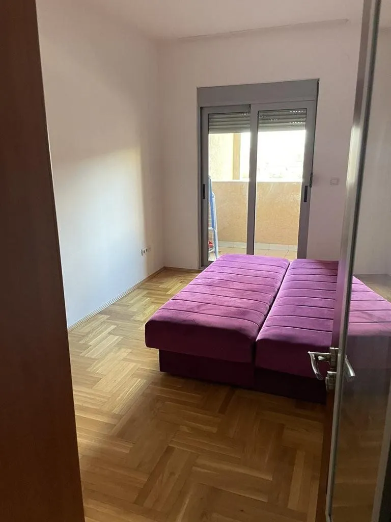 Izdavanje, jednosoban stan, 55m², Stari Aerodrom, Podgorica