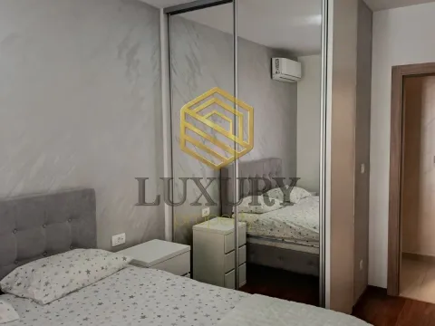 Rent, two bedroom apartment, 74m², Master Kvart, Podgorica - image 13