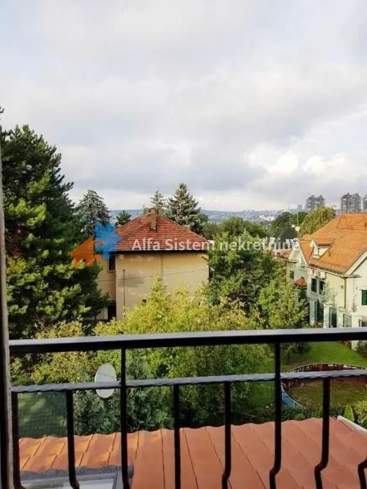 Izdavanje, trosoban stan, 100m², Savski Venac, Beograd