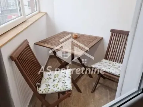 Izdavanje, poslovni prostor, 72m², Kalenić Pijaca, Vračar Sve Podlokacije - image 13