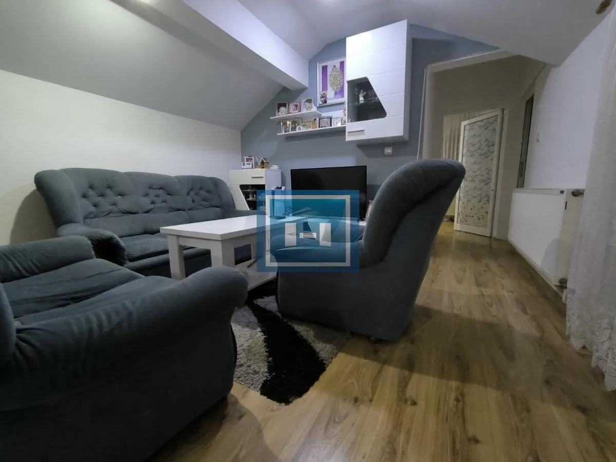 Sale, house, 260m², Ćuprija, Srbija