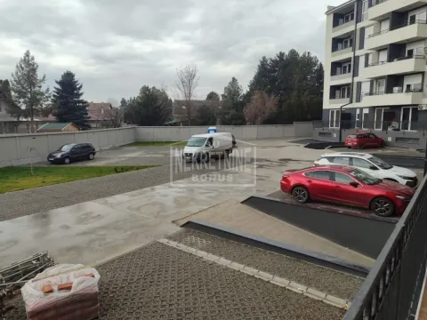 Rent, three bedroom apartment, 41m², Radijalac, Subotica - image 8