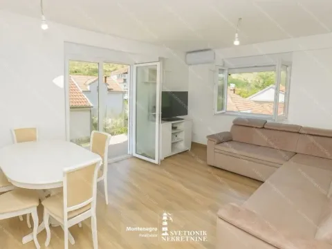 Sale, two bedroom apartment, 60m², Igalo, Herceg Novi