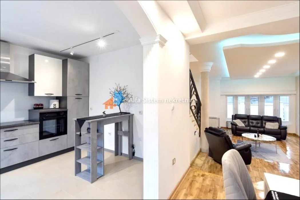 Izdavanje, kuća, 417m², Voždovac Sve Podlokacije, Beograd