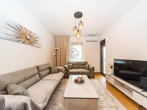 Rent, one bedroom apartment, 48m², Podgorica, Crna Gora - image 1