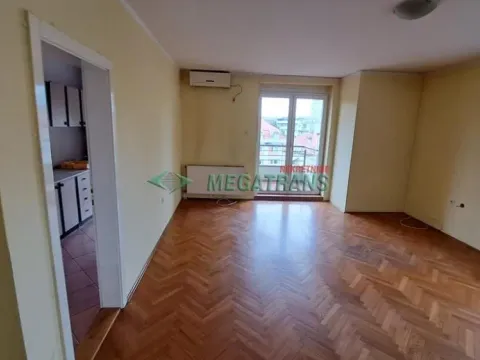 Izdavanje, trosoban stan, 120m², Centar, Novi Sad - image 2