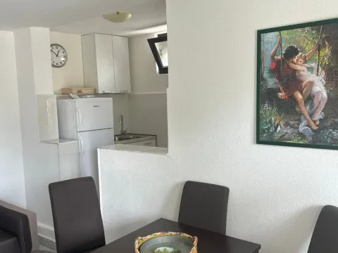 Rent, house, 130m², Dobra Voda, Budva - image 13