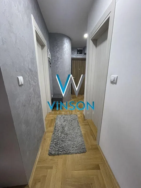 Prodaja, jednosoban stan, 42m², Salajka, Novi Sad Sve Podlokacije