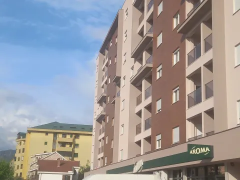 Izdavanje, jednosoban stan, 47m², Stari Aerodrom, Podgorica - image 5