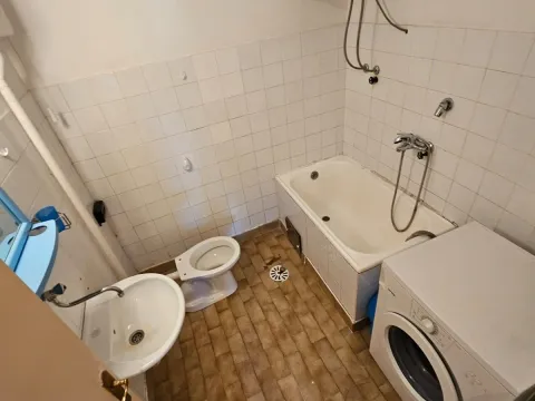 Prodaja, jednosoban stan, 48m², Gintaš, Podgorica - image 7