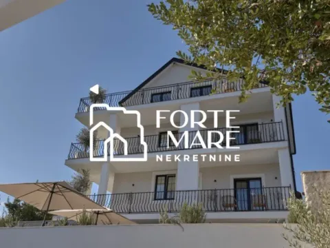 Prodaja, kuća, 424m², Tivat, Crna Gora - image 2