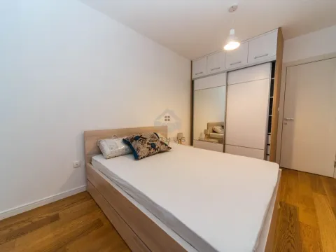 Rent, two bedroom apartment, 70m², Central Point, Podgorica - image 9