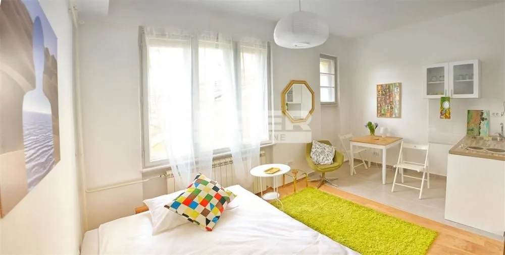 Sale, three bedroom apartment, 67m², Stari Grad, Beograd