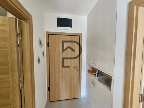 Rent, one bedroom apartment, 43m², City Kvart, Podgorica - image 9