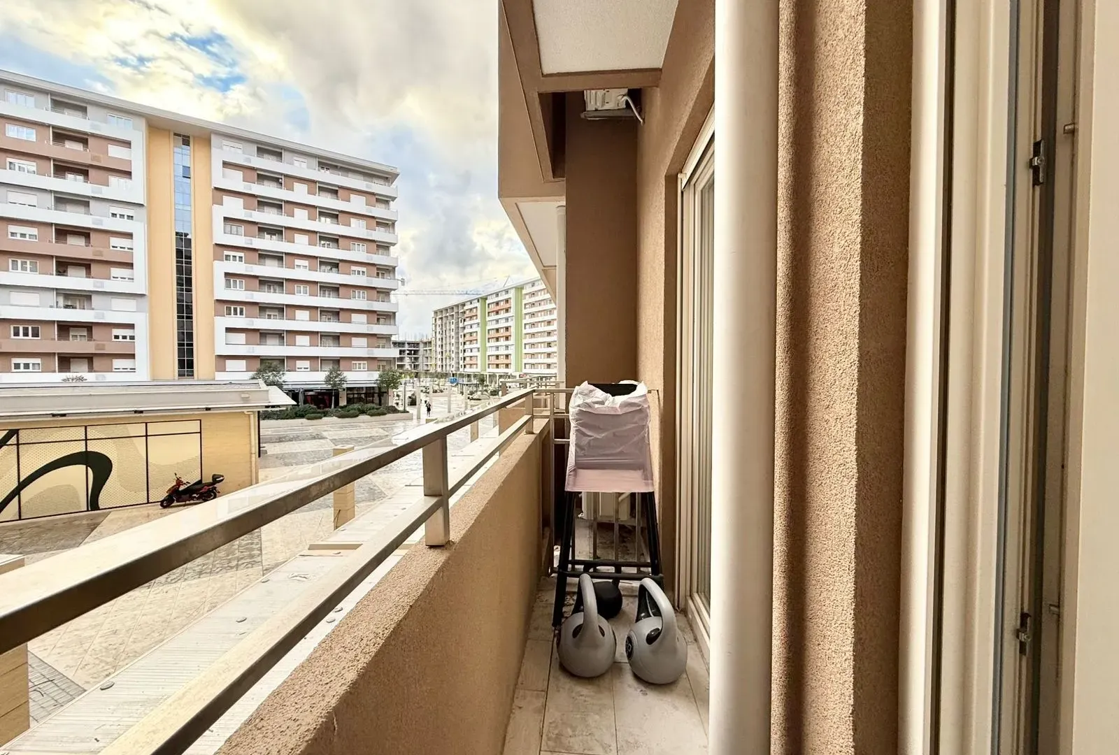 Prodaja, jednosoban stan, 40m², Central Point, Podgorica