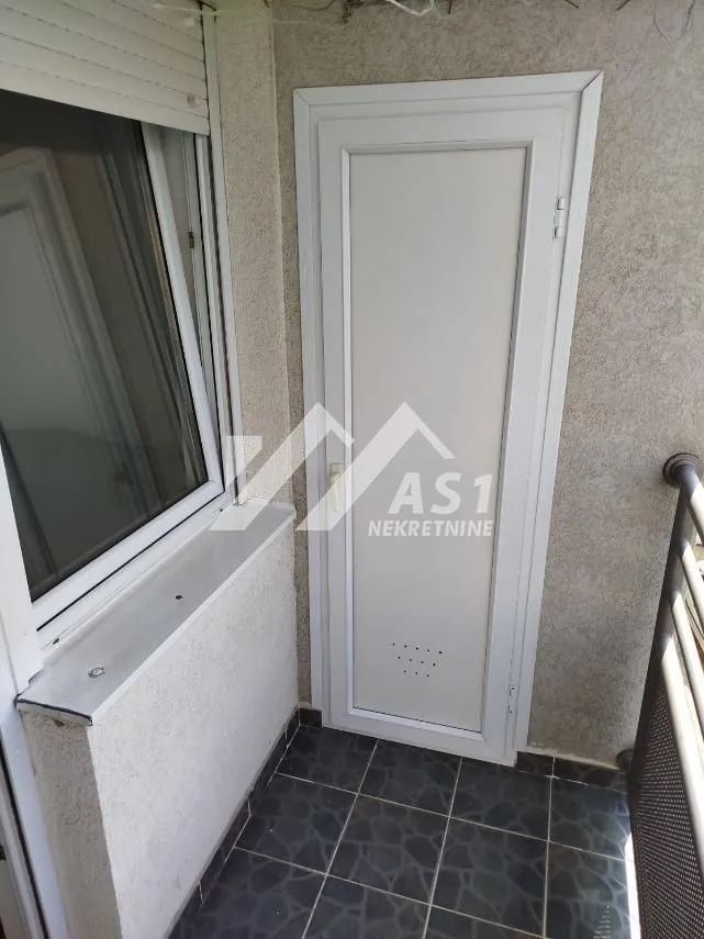 Izdavanje, dvosoban stan, 41m², Nova Detelinara, Novi Sad Sve Podlokacije