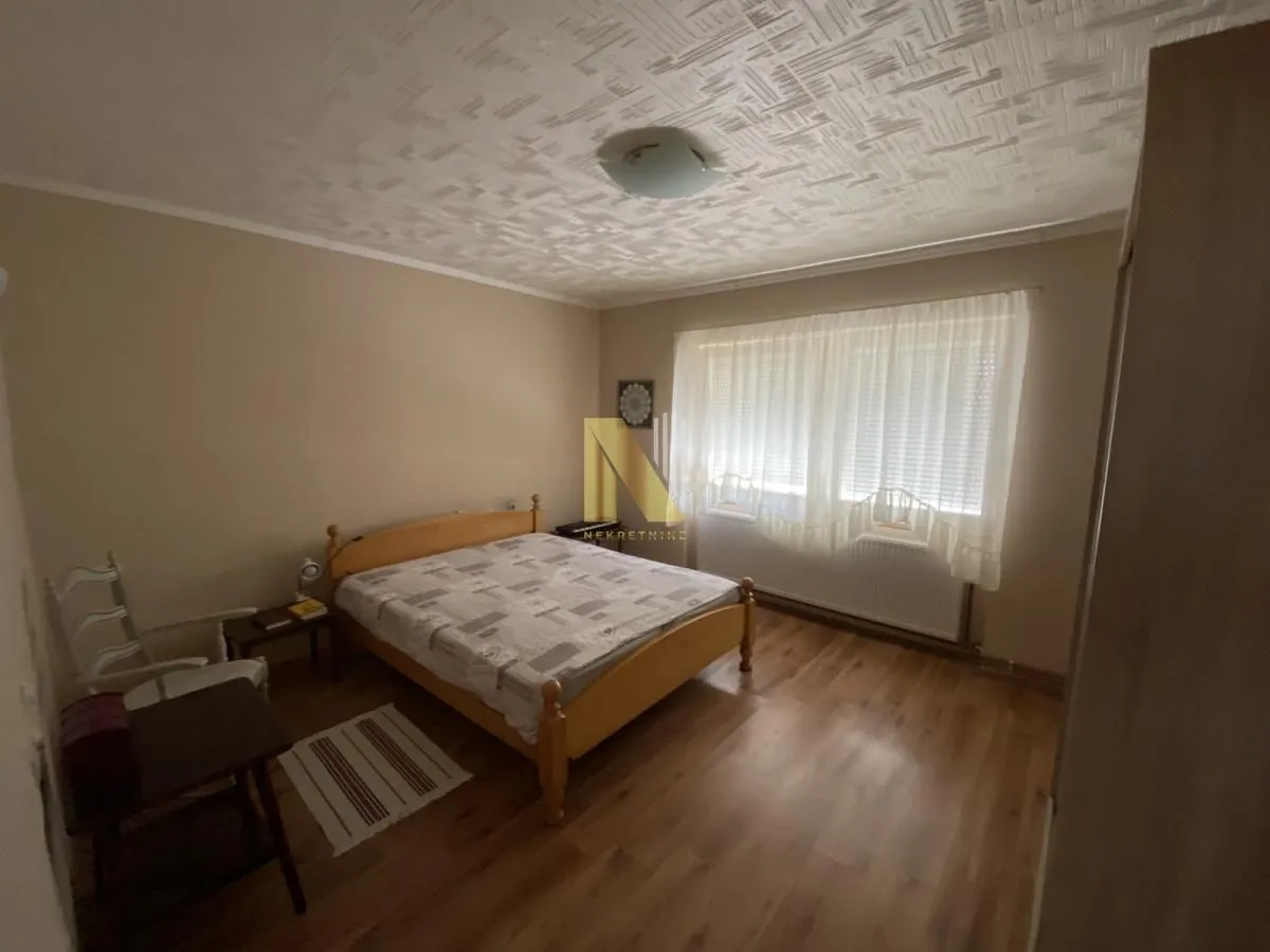 Prodaja, kuća, 224m², Kać, Novi Sad Sve Podlokacije
