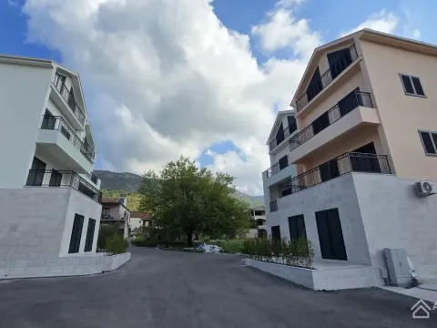 Sale, one bedroom apartment, 44m², Mrčevac, Tivat - image 6