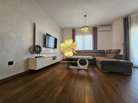 Izdavanje, dvosoban stan, 80m², Ljubović, Podgorica