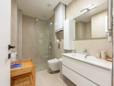 Prodaja, jednosoban stan, 53m², Rozino, Budva - image 11